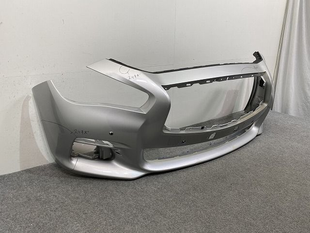 スカイライン V37 R400 純正フロントバンパー（パールホワイト） スカイライン V37 R400 純正フロントバンパー（パールホワイト