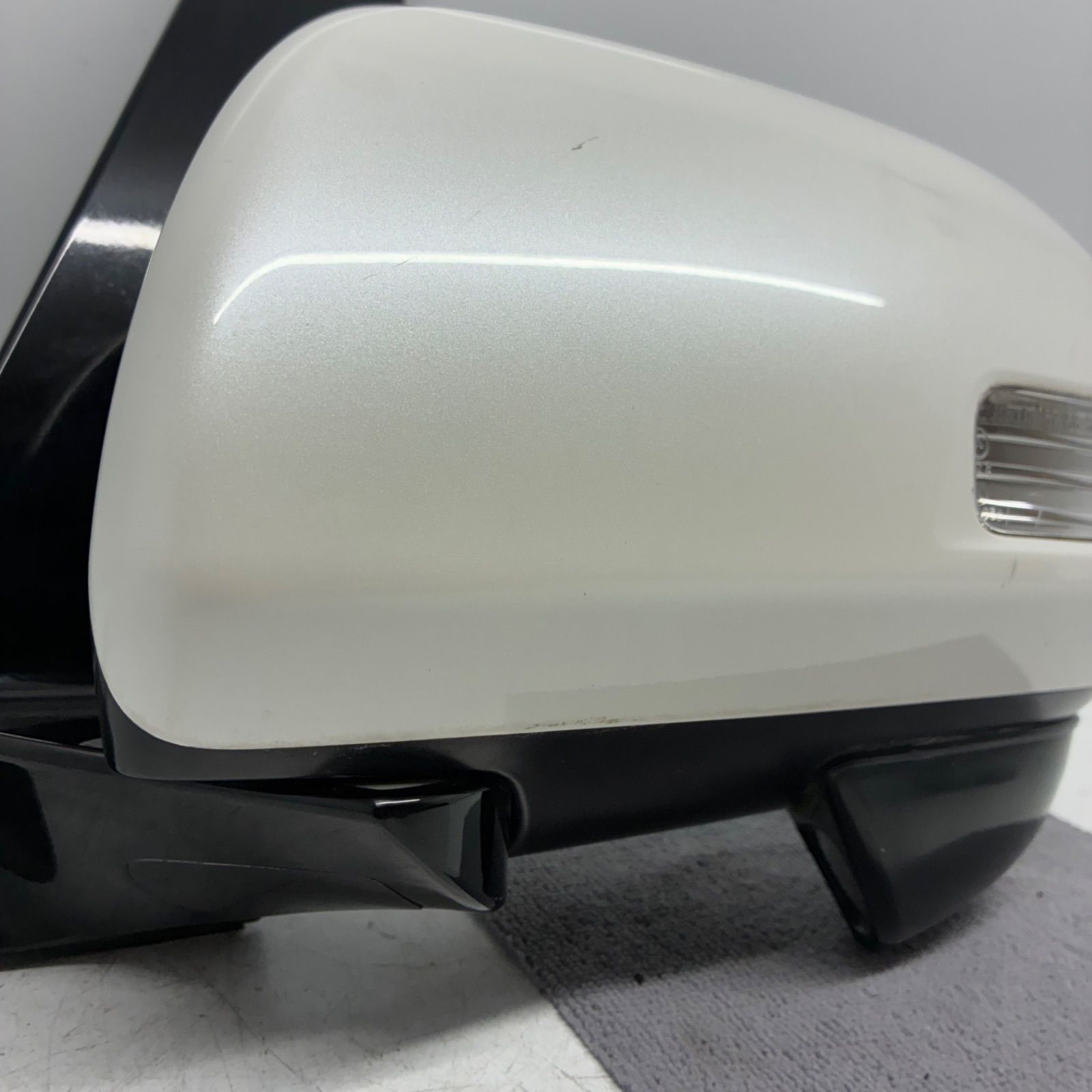 エスティマ　＜ACR50＞　ウインカードアミラー 34723 トヨタ エスティマ ACR50 ドアミラー 左 ウインカー付き 黒系 5+