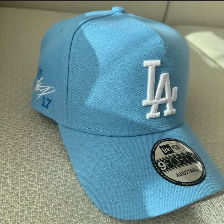 大谷翔平選手サイン刺繍入りドジャースキャップ9FORTY（水色） 大谷