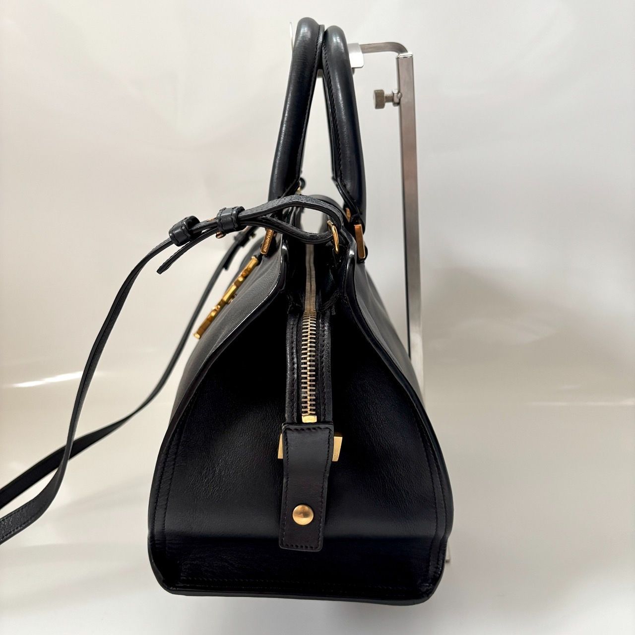 【極美品】サンローラン　ベイビーカバス　2way バッグ　カサンドラ　レザー　黒 美品 SAINT LAURENT PARIS サンローランパリ ベイビーカバス