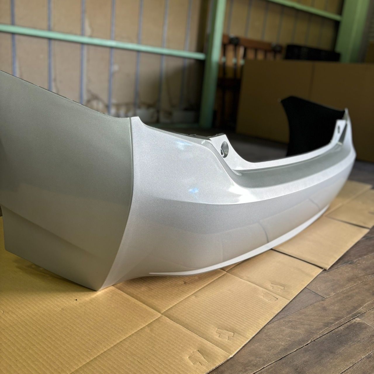 TOYOTA 30系プリウス/30プリウス リアバンパー/シルバー 社外品【P30-R