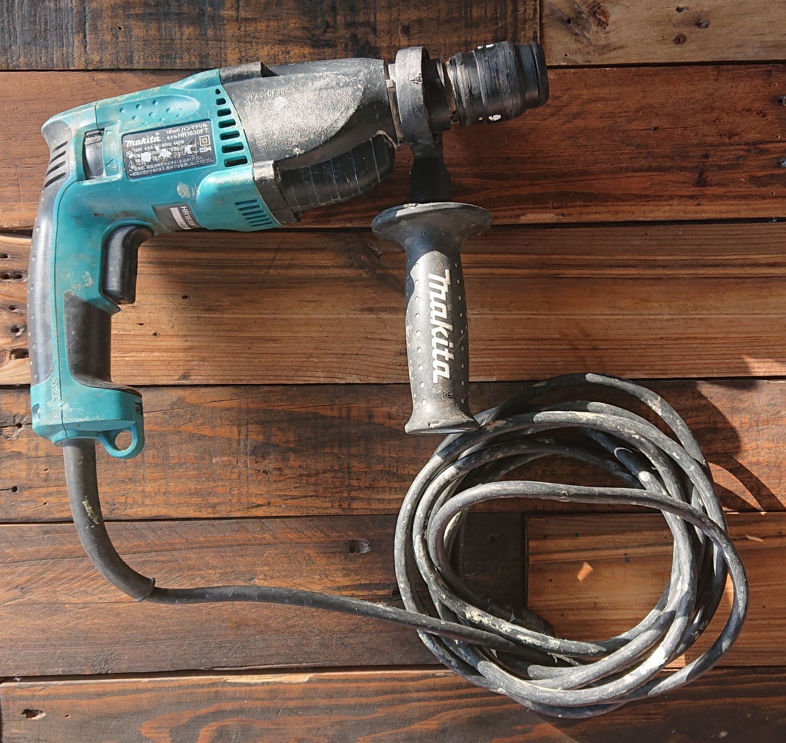 makita ハンマドリル 18mm HR1830FT マキタ【中古】 - メルカリ