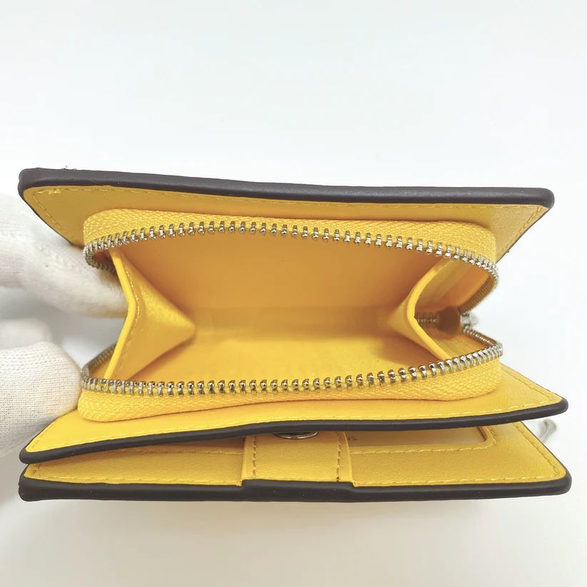 COACH コーチ　折り財布　イエロー　黄色　花柄　ミニウォレット COACH コーチ折り財布イエロー黄色花柄ミニウォレット