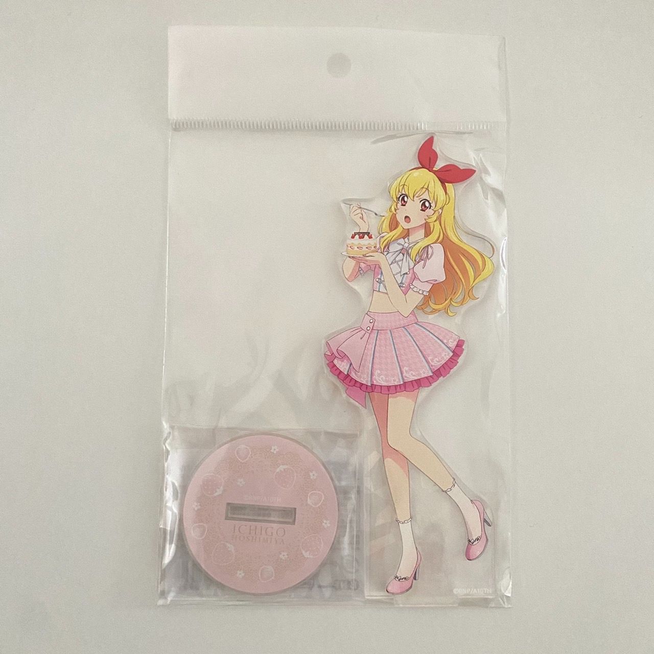 アイカツ キラキラアクリル いちごBIRTHDAYスタンド アクリルスタンド 星宮いちご