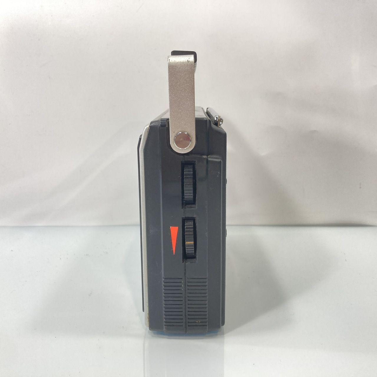 TOSHIBA 東芝 ラジオ RP-1350F 昭和レトロ (管理番号：OKU8854