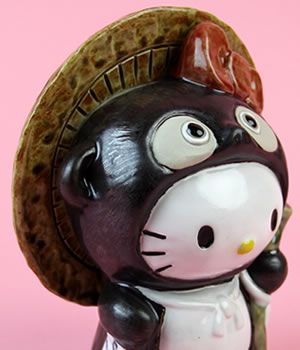 新品　信楽焼き　たぬき ハローキティ　狸 　陶器　タヌキ 信楽焼 ハローキティー狸（陶器） : ケィディーディーストア