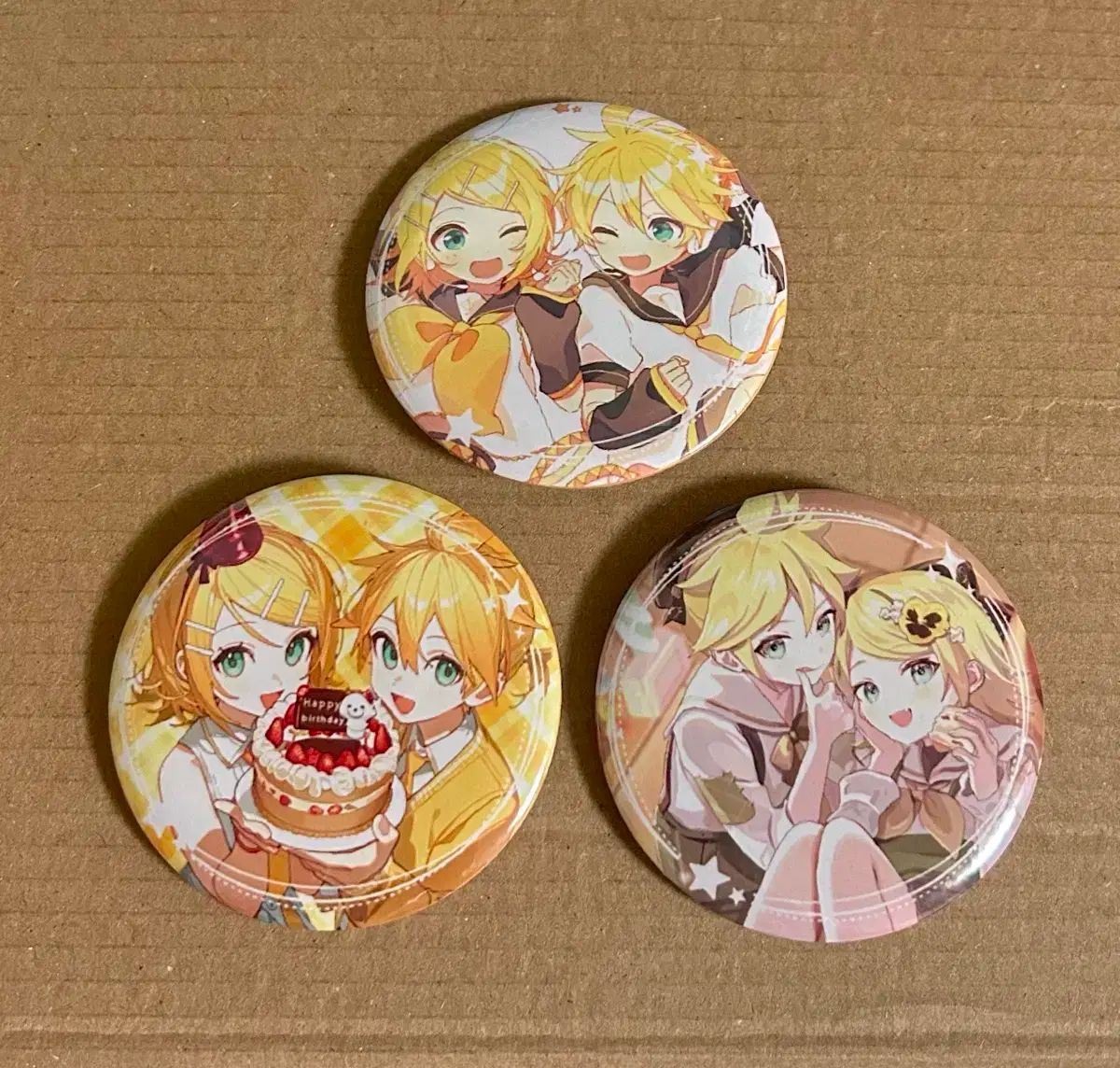 鏡音 リン 鏡音 レン 缶バッジ - メルカリ
