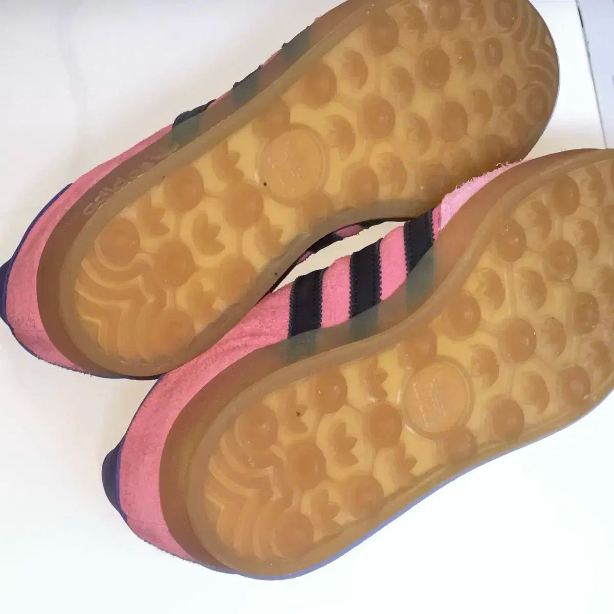 アディダス ガゼル インドア ピンク 245