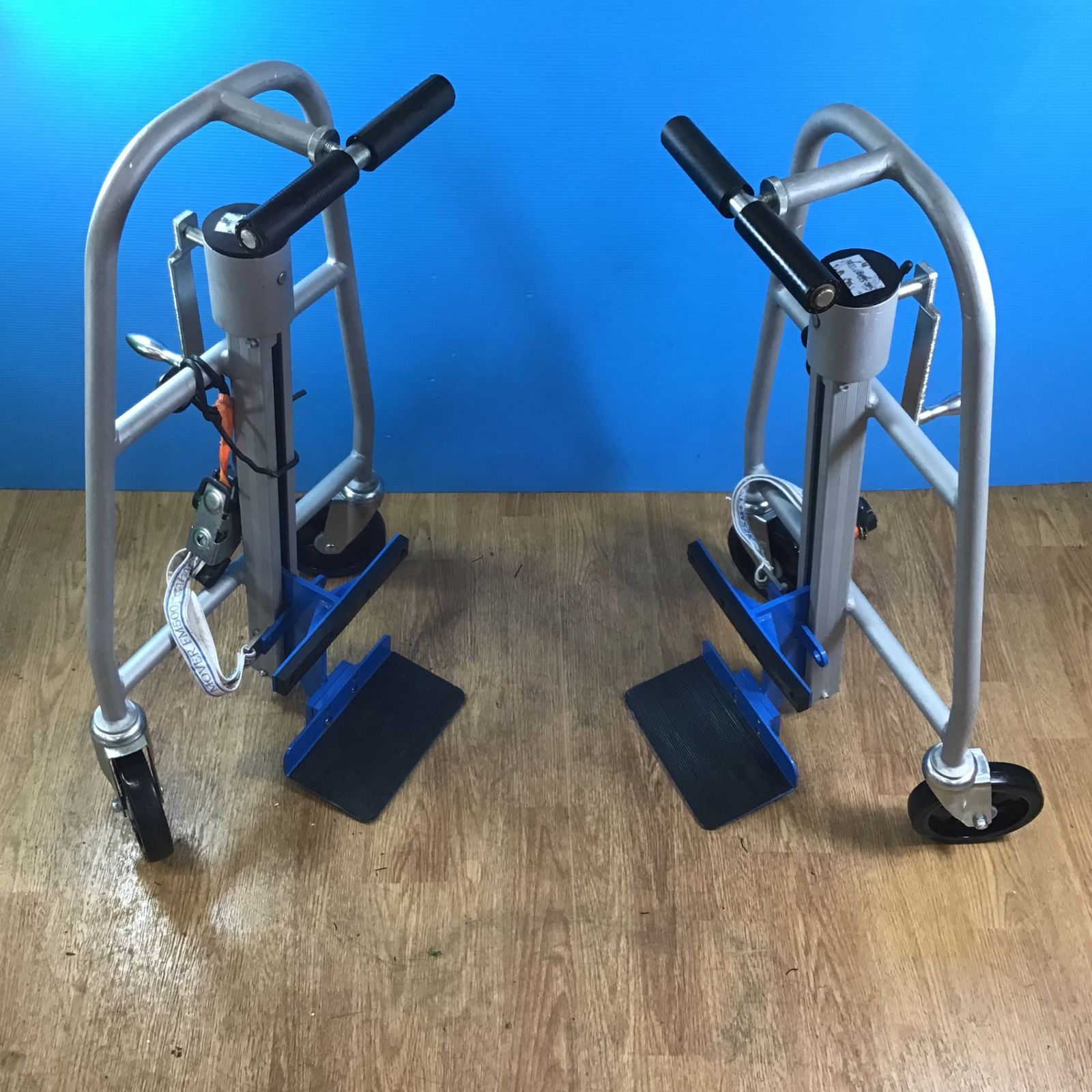 リフティングローラー 家具移動台車 最大積載荷重 500kg 自動販売機 重量物 岩槻店