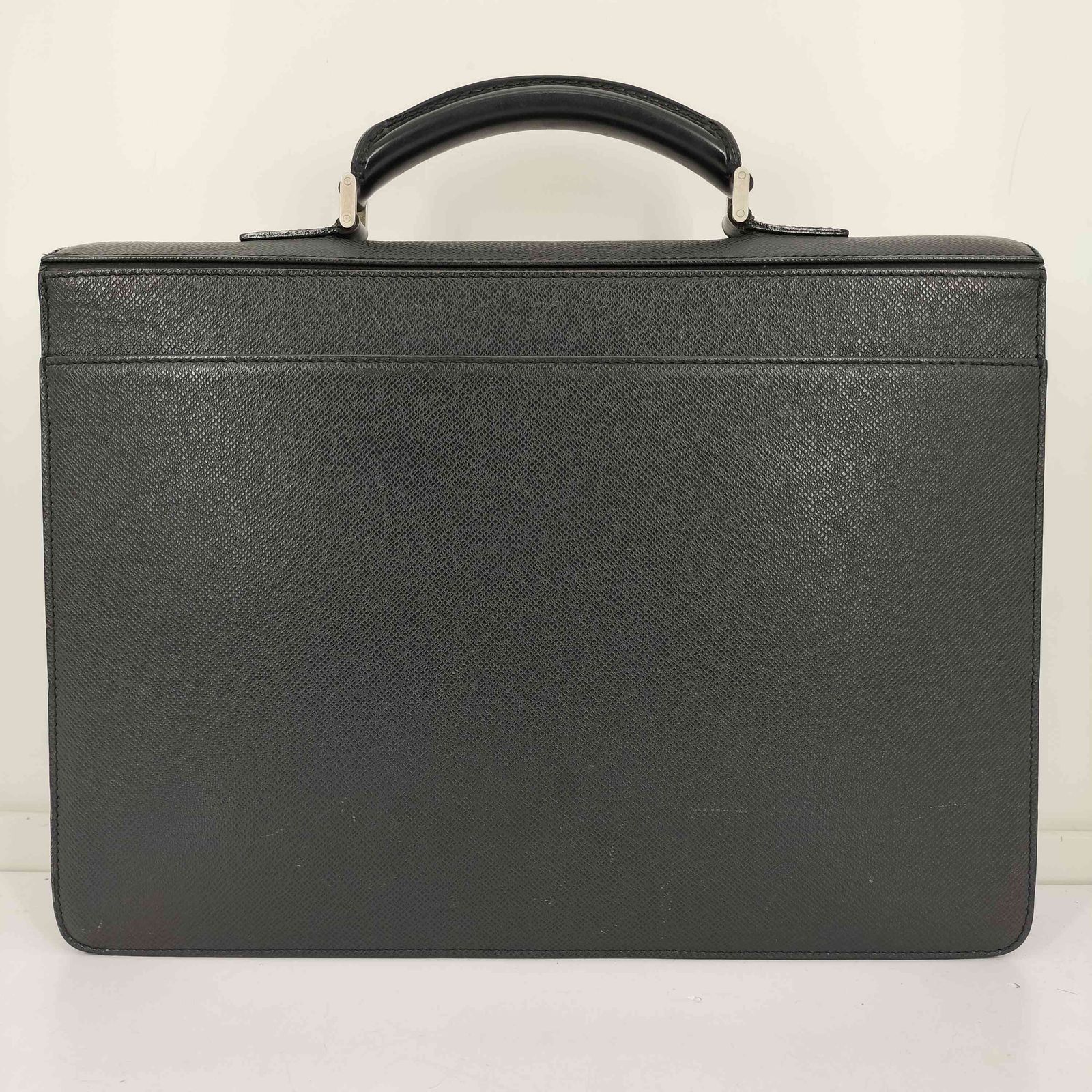 ルイヴィトン LOUIS VUITTON タイガ モスコバ アルドワーズ