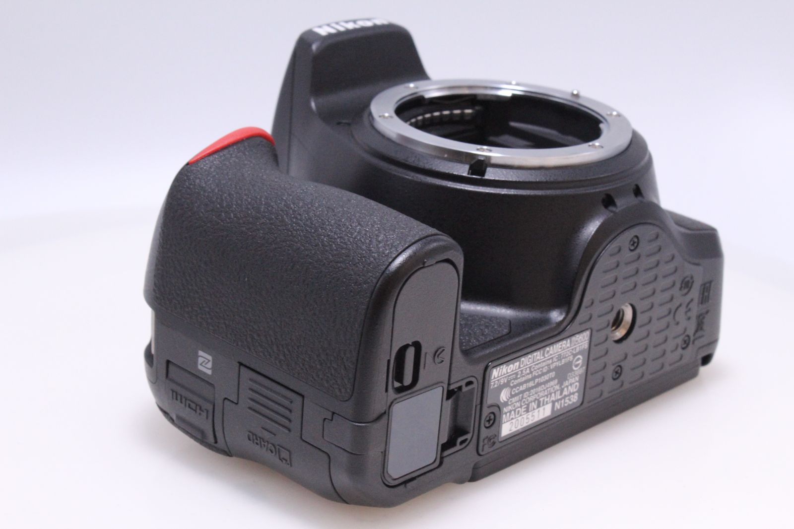 美品 Nikon D5600 ダブルズームセット Wi-Fi搭載 ニコン 中古 1 美品 Nikon D5600 ダブルズームセット Wi-Fi搭載 ニコン 中古 1