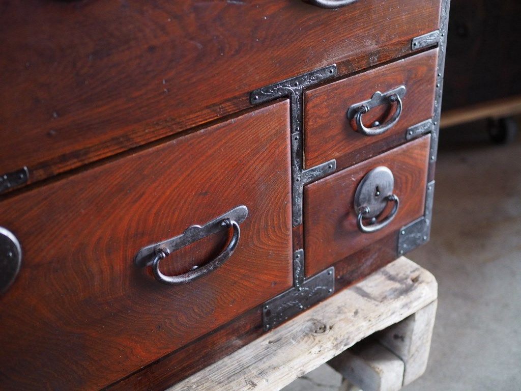 前欅引き出し五杯二段重ねアンティーク箪笥 大正～昭和初期 古録展