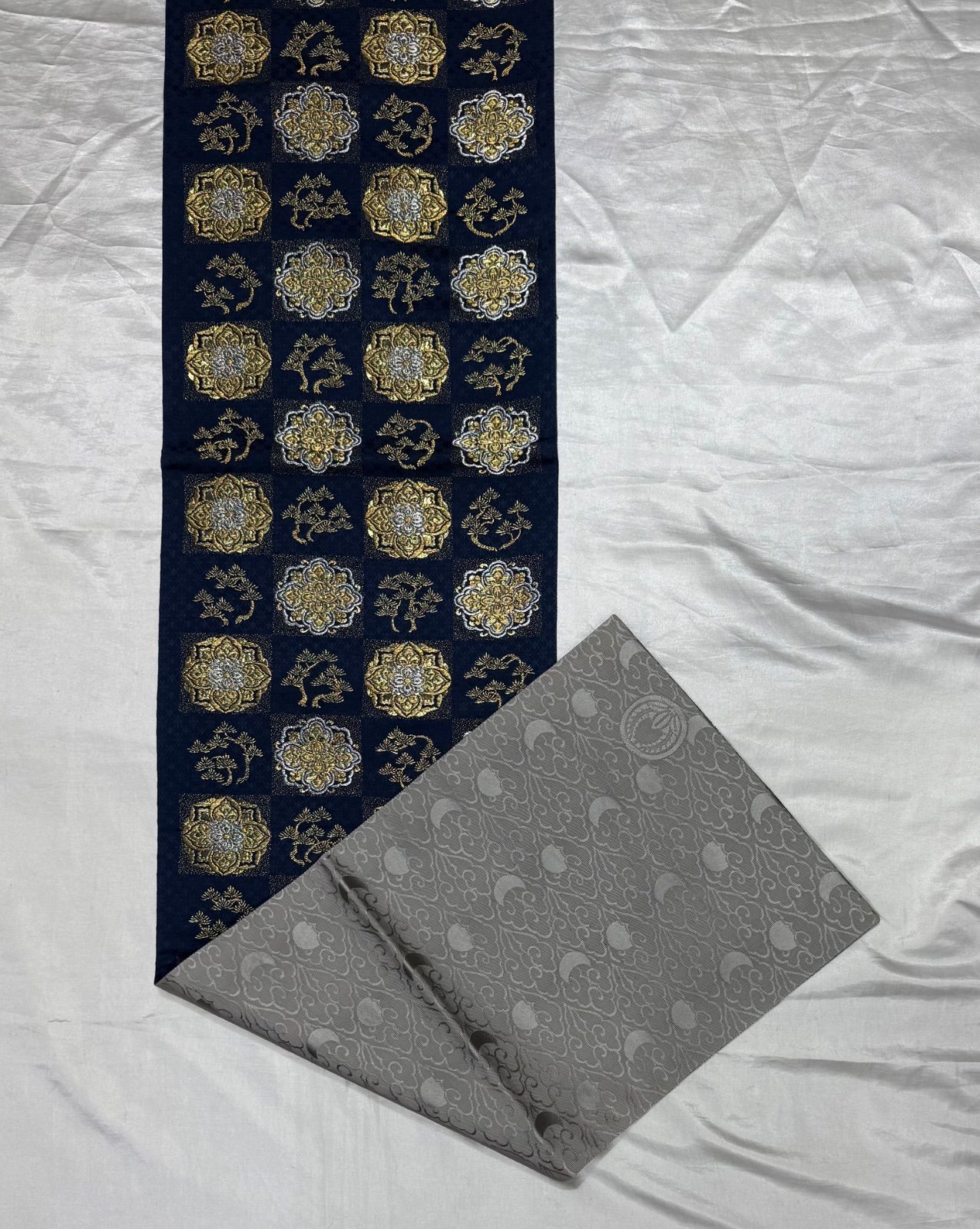 豪華絢爛 身丈431cm紺ベース×金銀正絹六通袋帯