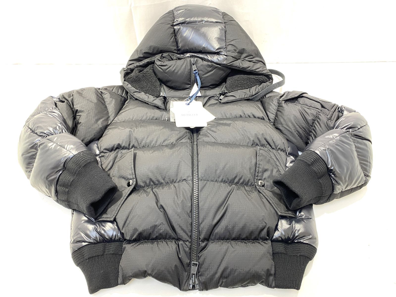 【七重浜751-1-070127nh】モンクレール ダウンジャケット MONCLER Deschamps Short Down Jacket 21FW【併売】【中古】【メンズ】