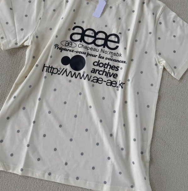 大人気 【AEAE】 STICKER T-SHIRTS ●送料・関税込● 超セール！大人気 【AEAE】 WEB LOGO DOT T-SHIRTS ○送料・関