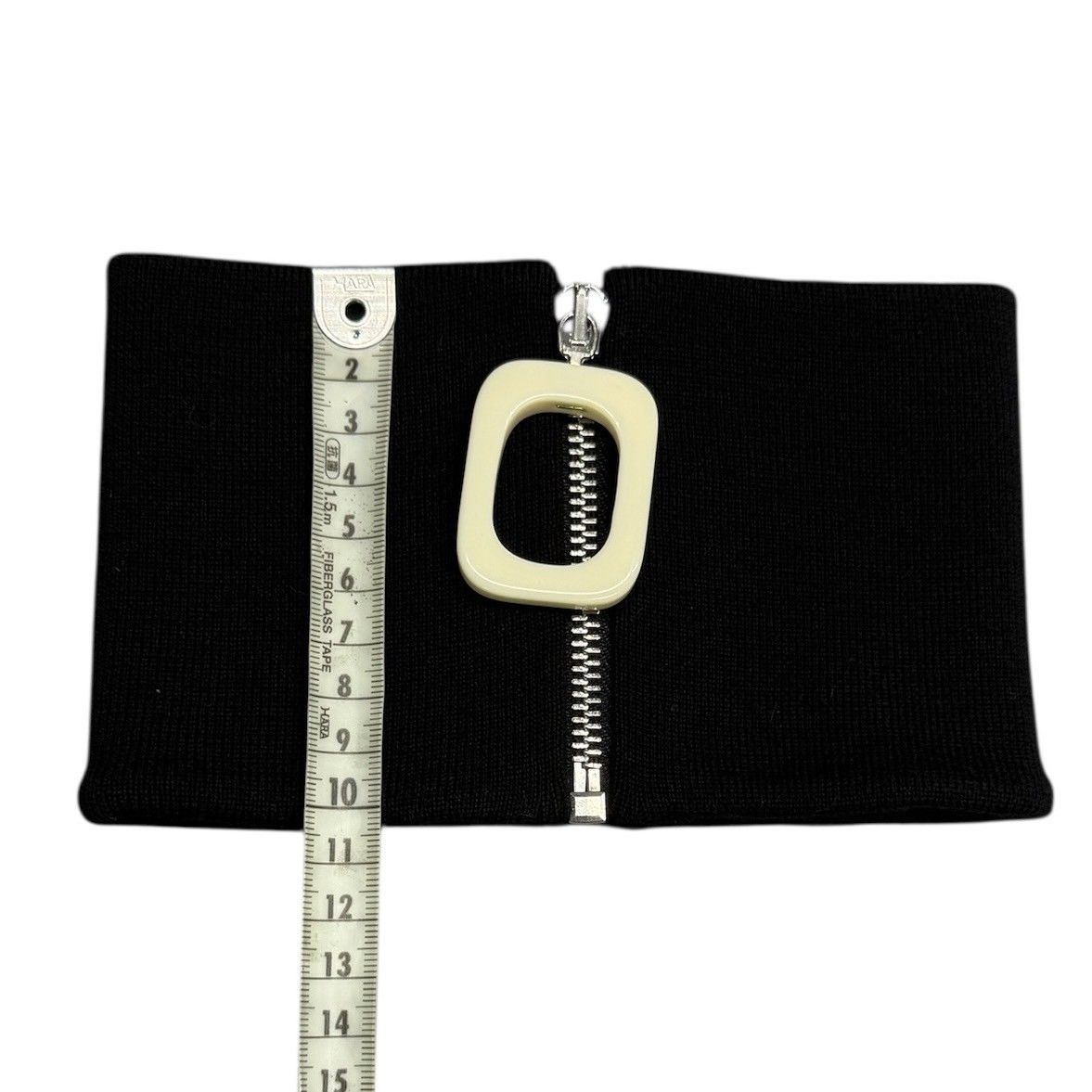 jw anderson ネックウォーマー　ブラック　黒 H&M Black Top and JW Anderson Neck Warmer – Tokyo Fashion JW