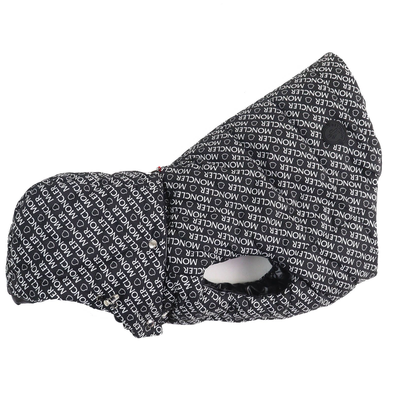 △MONCLER モンクレール DOG VEST ドッグベスト ロゴラバーワッペン ロゴ総柄 フード付き 中綿 リバーシブル ベスト 犬 ブラック ホワイト 2 イタリア製