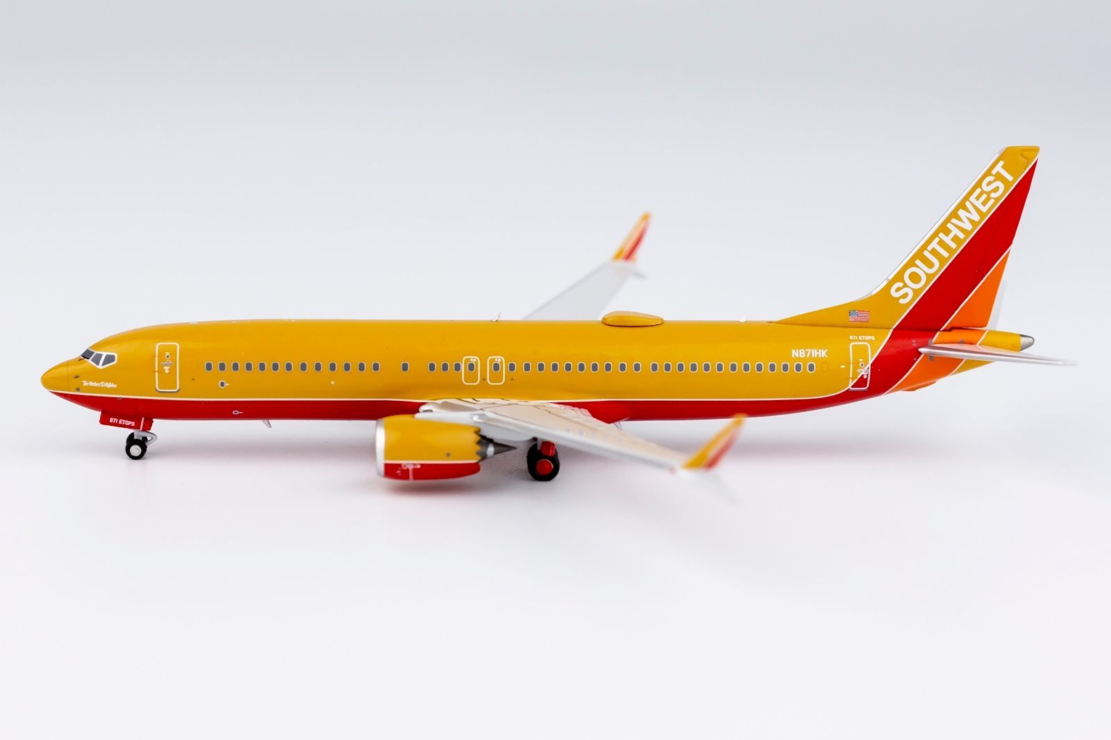 サウスウエスト航空 737MAX8 N871HK 1/400 NGmodel サウスウエスト航空 737MAX8 N871HK 1/400 88001 - メルカリ