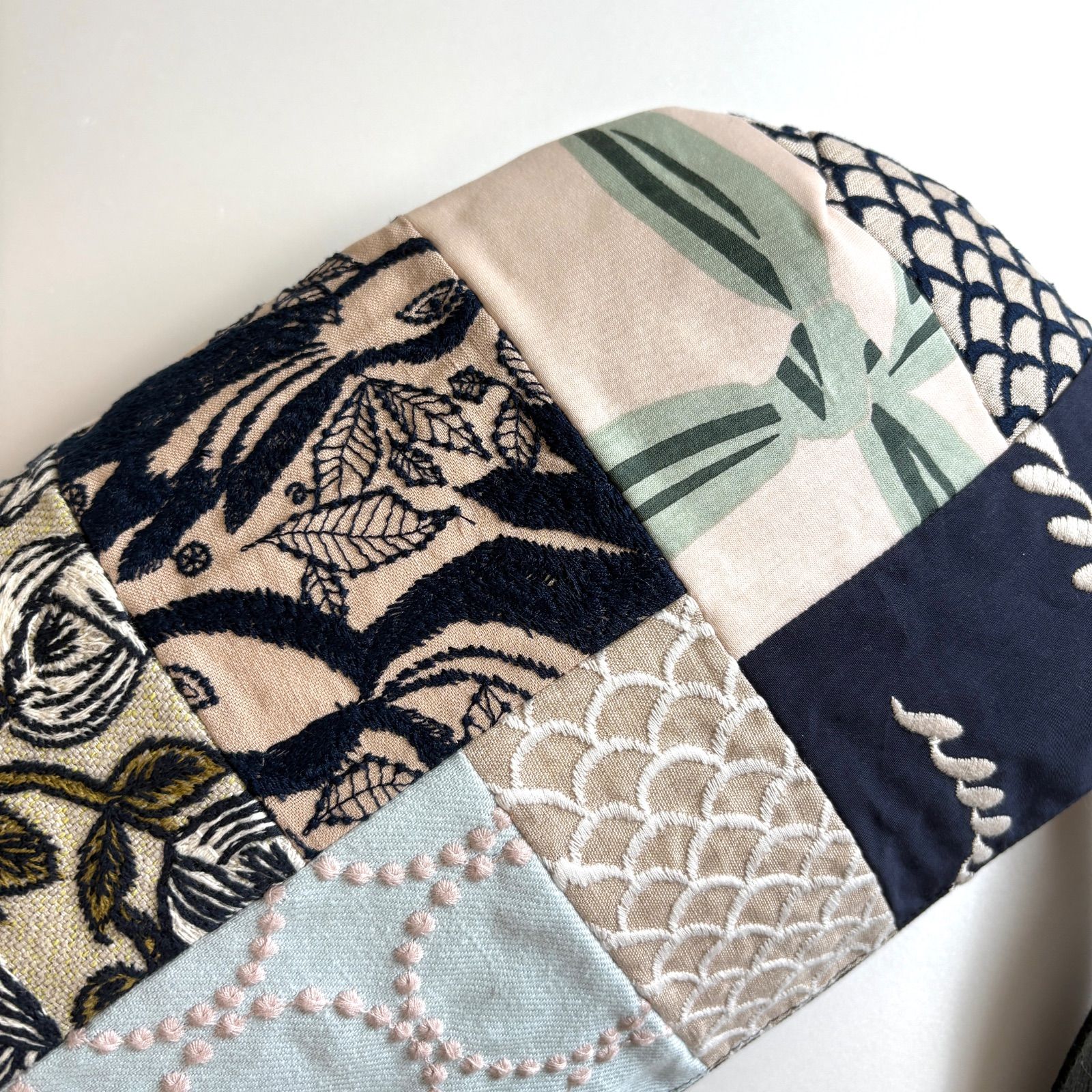 ハンドメイドミナペルホネンバッグパッチワーククロワッサンショルダー