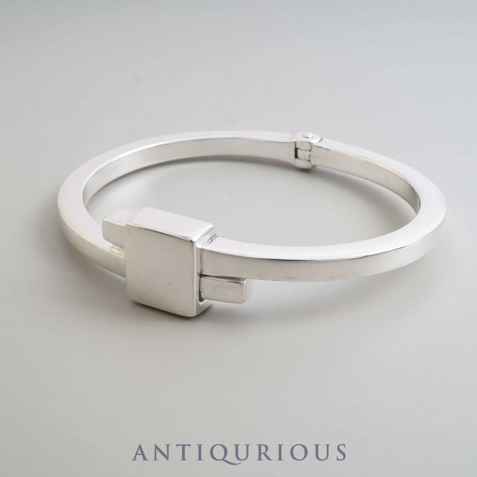 GUCCI グッチ ブレスレット スクエアプレート グッチ ブレスレット スクエアプレート - メルカリ