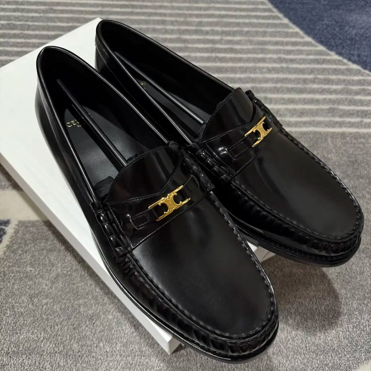 CELINE CELINE セリーヌ ルコ ローファー 黒