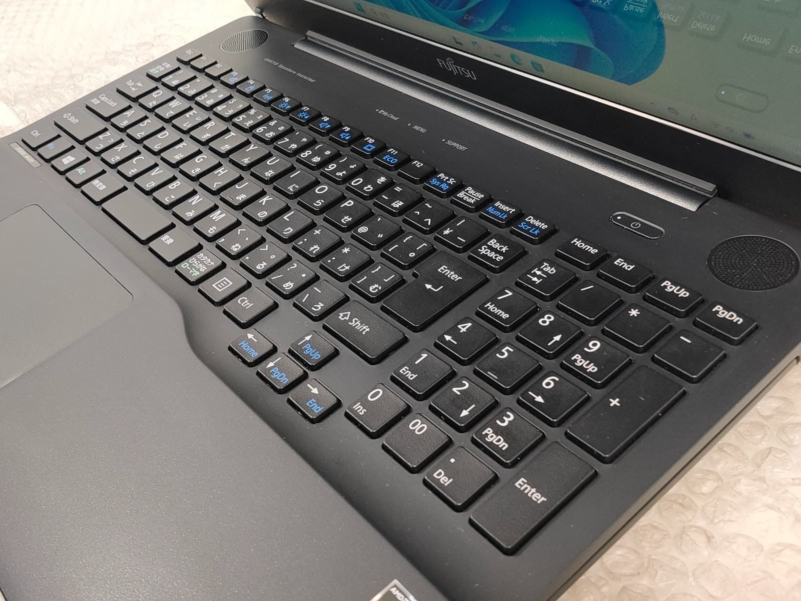 富士通 LIFEBOOK AH43/D1 Ryzen 3 2300U/4GB/500GB HDD