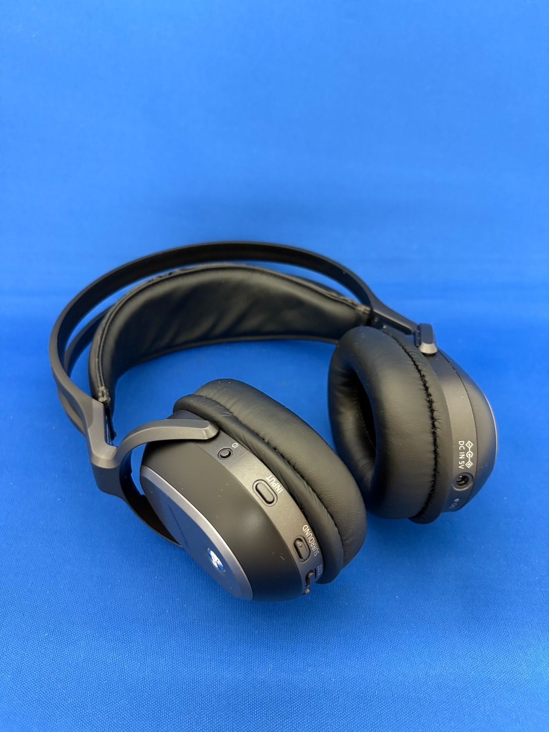 デジタルワイヤレスサラウンドヘッドホン RP-WF70H