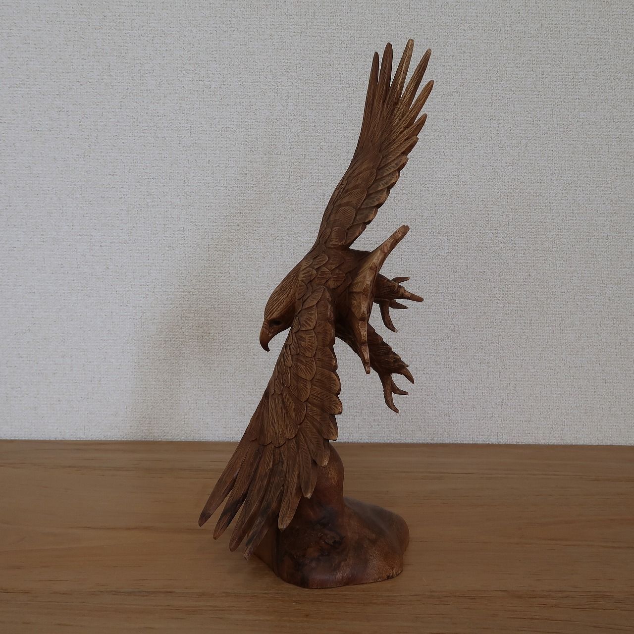 イーグルの木彫り 40cm フライング 鷲の木彫り置物 オブジェ