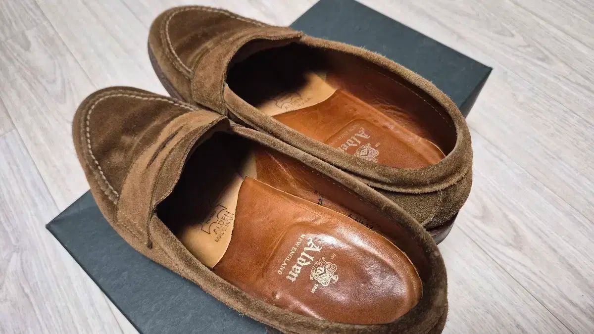 Alden ブラウン スエード モカシン 10 Alden ブラウン スエード