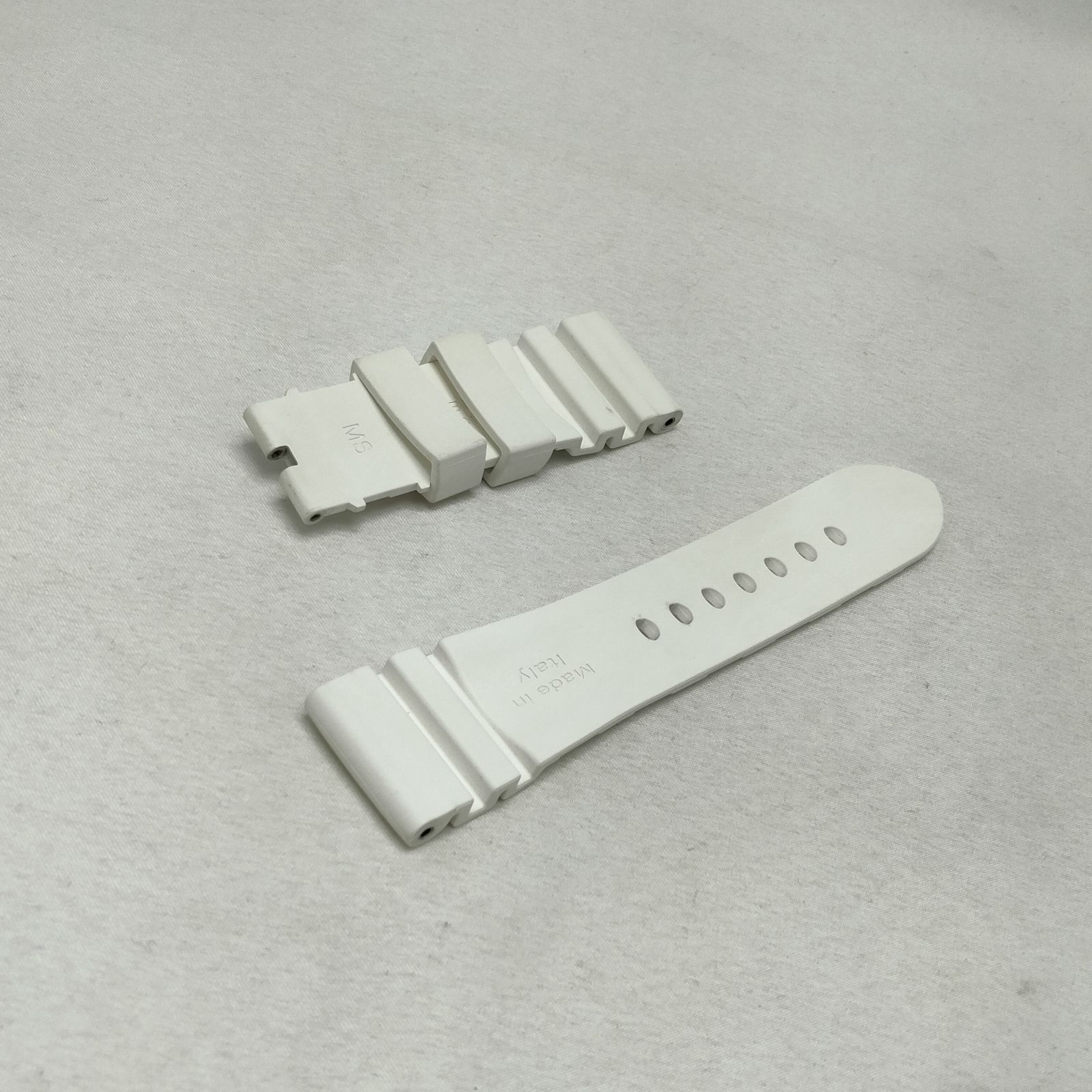 PANERAI パネライ 時計ベルト ラバーベルト ホワイト