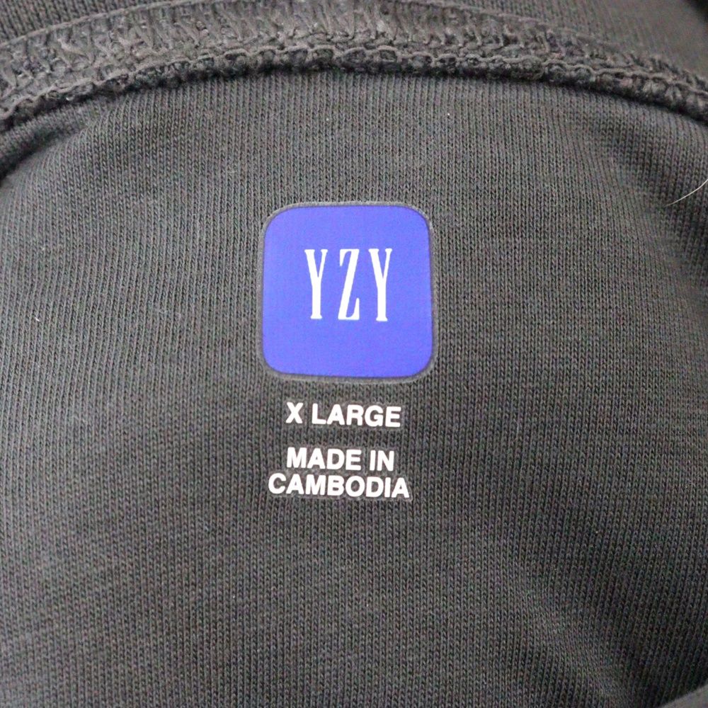 Yeezy Gap Engineered by Balenciaga (イージー ギャップ エンジニアー 