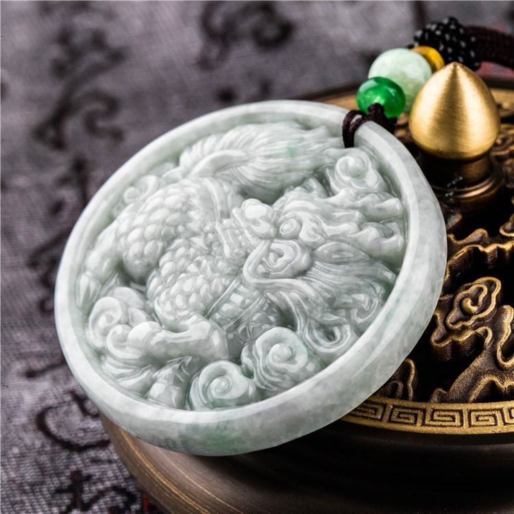 麒麟 翡翠風 天然石 ペンダント ネックレス お洒落 風水