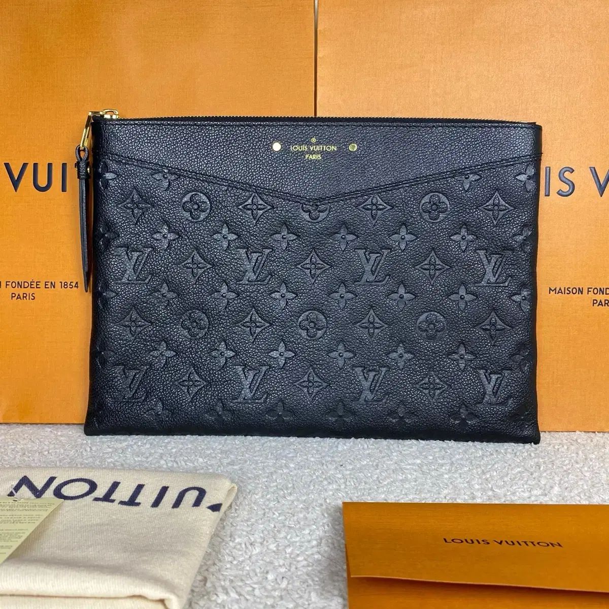 Louis Vuitton ルイヴィトン クラッチバッグ デイリー ポーチ