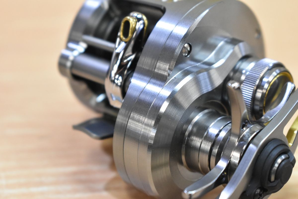 シマノ 23 カルカッタコンクエスト BFS XG 左 SHIMANO CALCUTTA CONQUEST ベイトリール バスフィッシング バス釣り ブラックバス 等