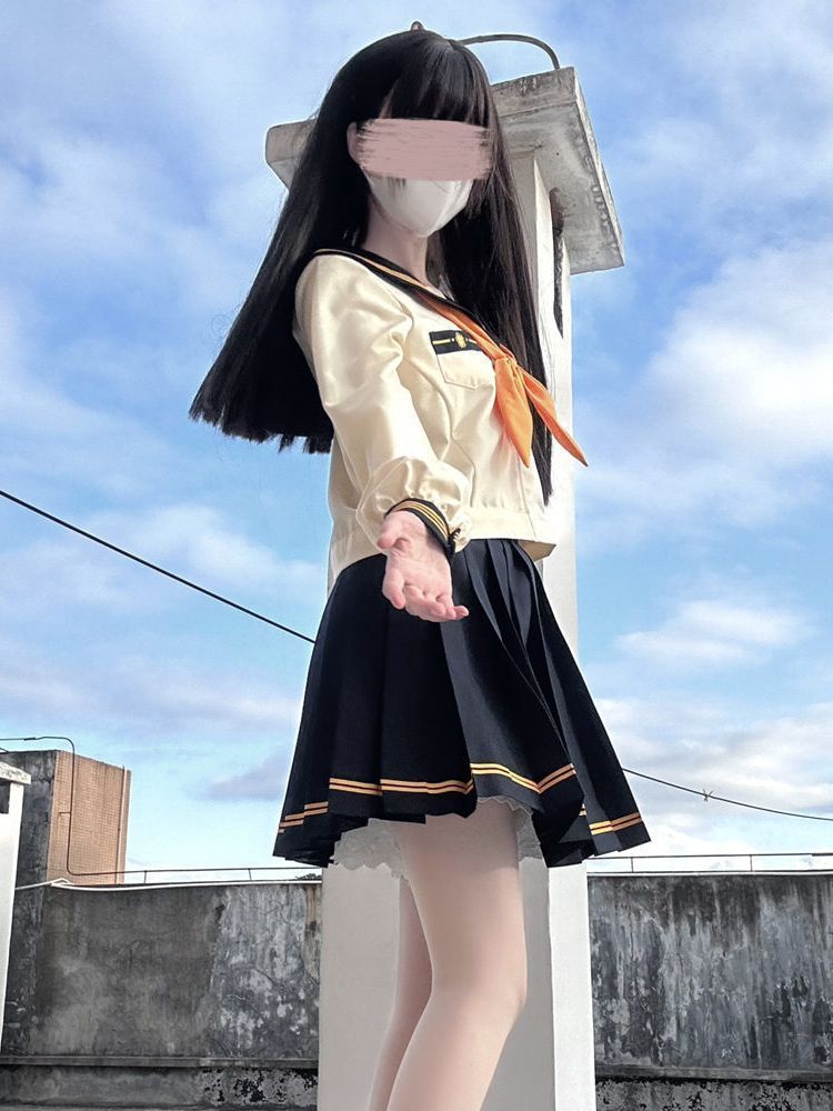 女子制服