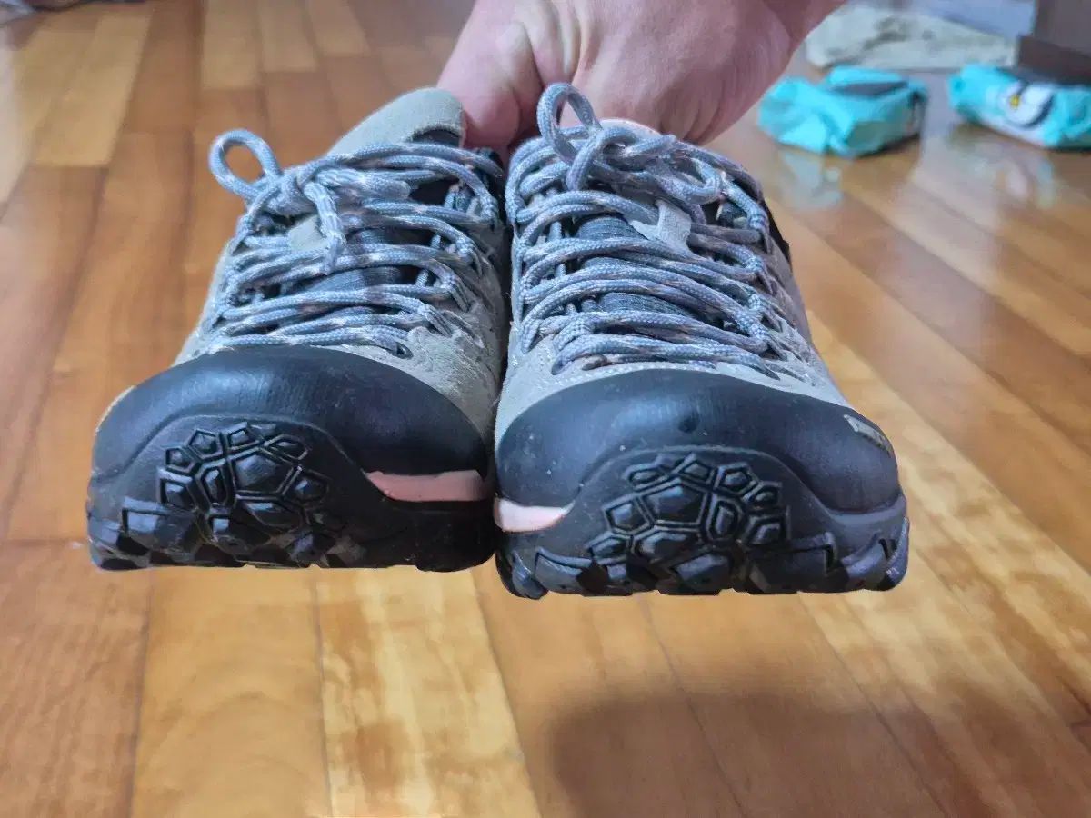 HUMTTO ハイキング トラッキングシューズ 245