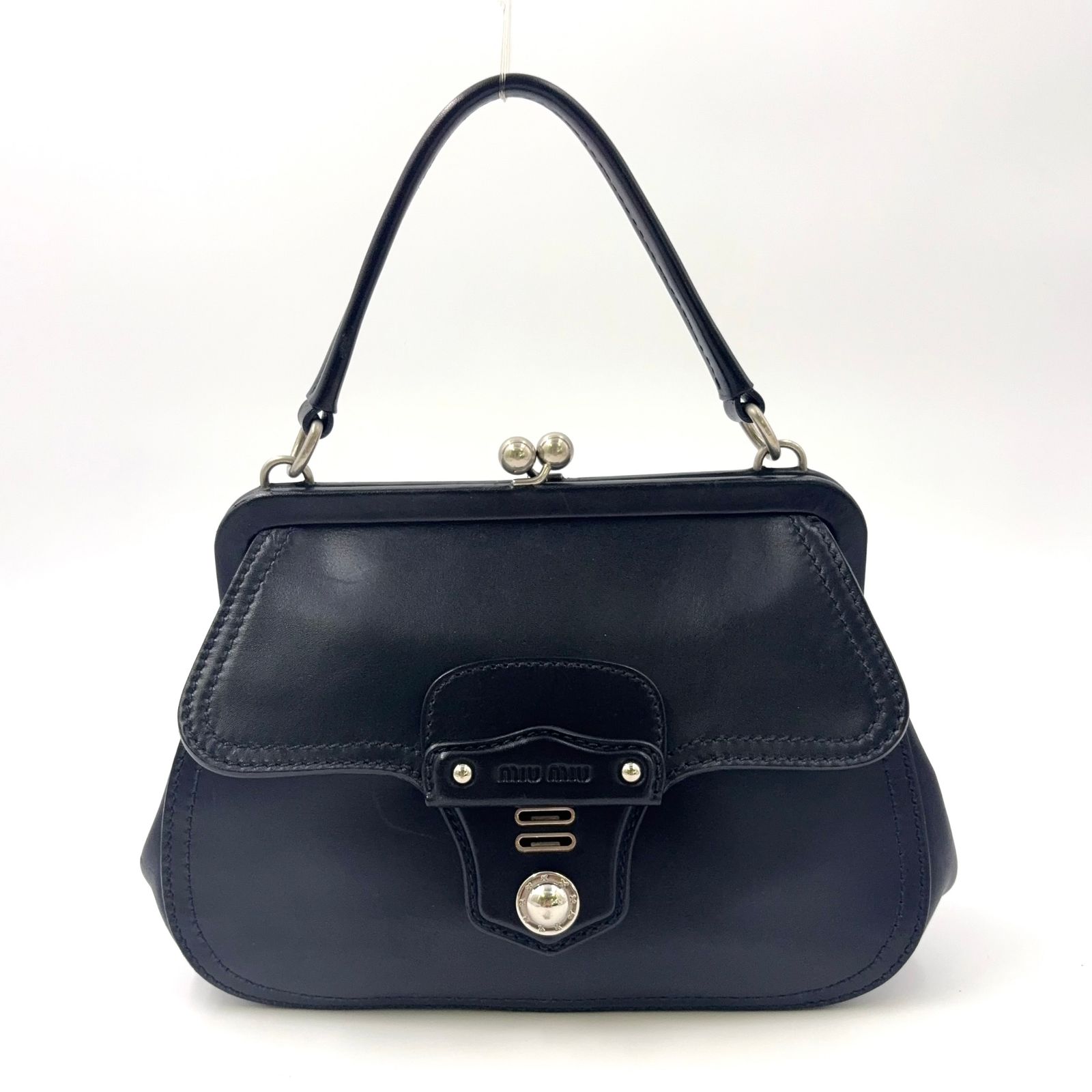 miu miu シルバー レザー ハンドバッグ MIU MIU（ショルダーバッグ ・ シルバー/銀色系）のフリマ