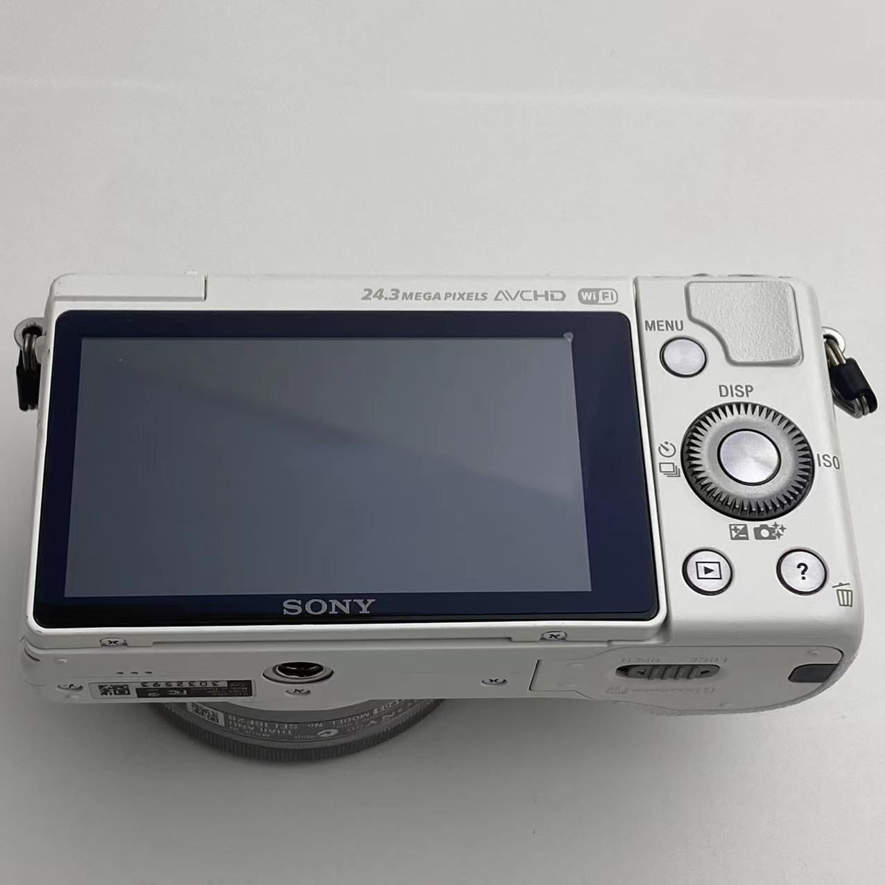 ソニーSONYa5100 ミラーレス 単焦点 SEL16F28 パンケーキレンズ
