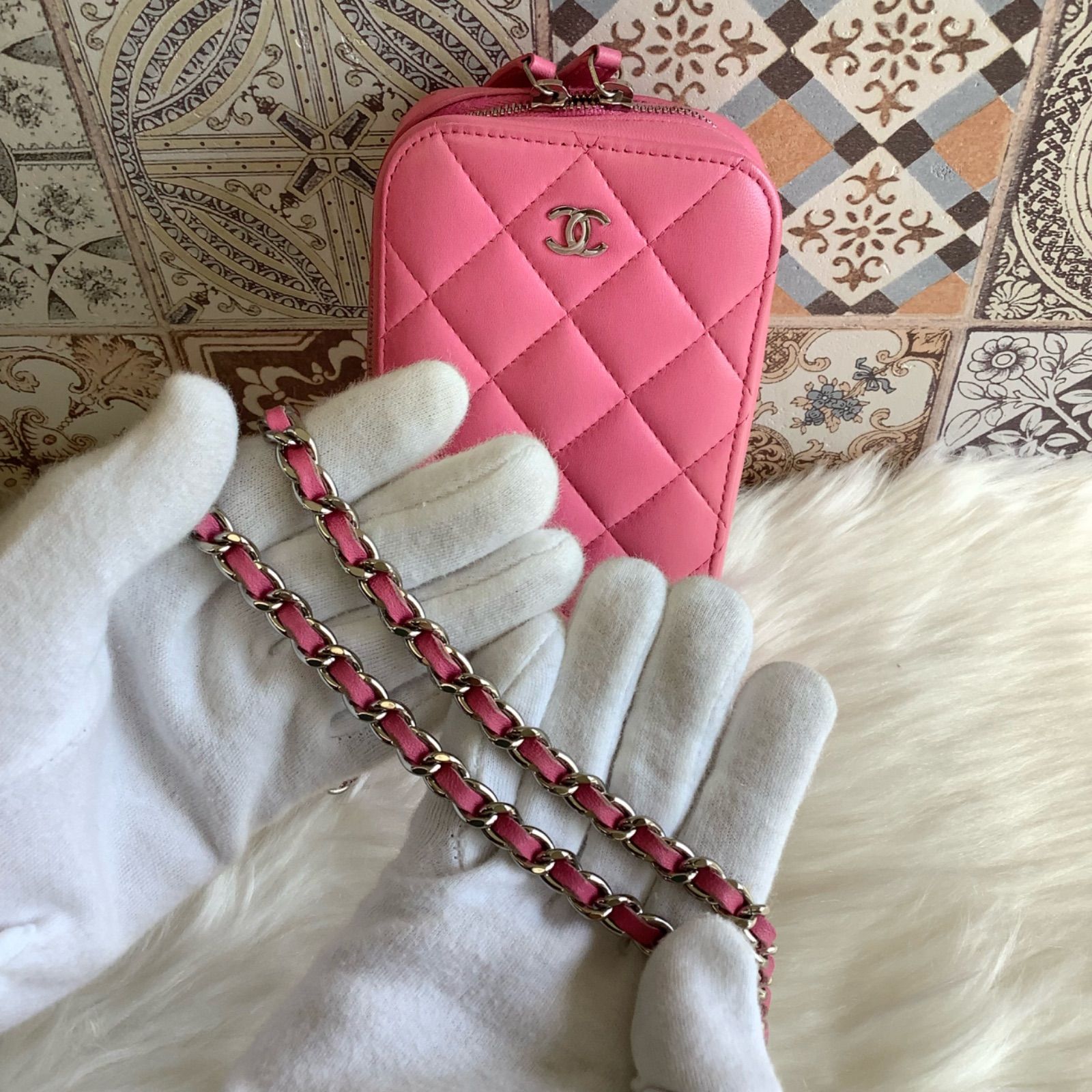 斜め掛けショルダーバッグ