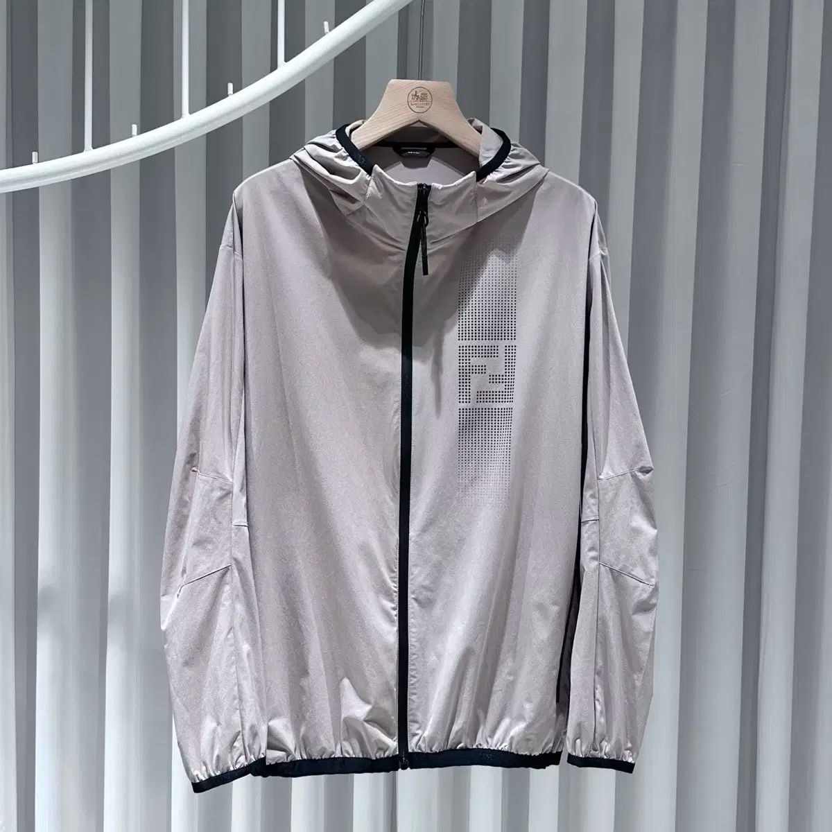 FENDI フェンディ ジャケット ベージュ ベージュ系 FENDI(フェンディ) ジャケット(レディース) - 海外
