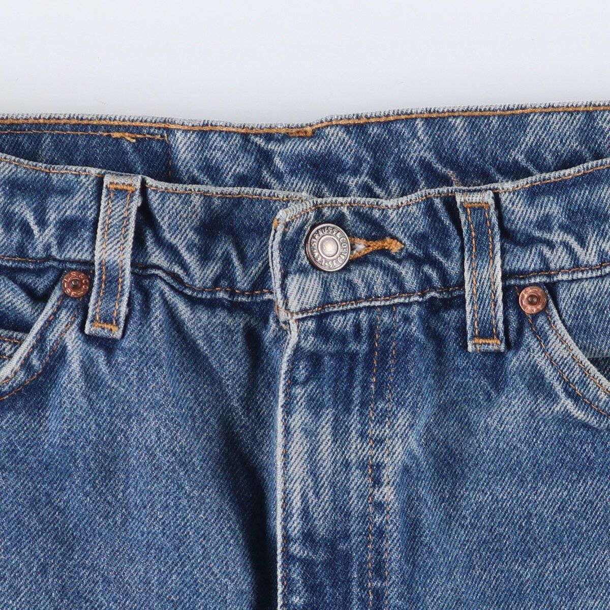 テーパードデニムパンツ