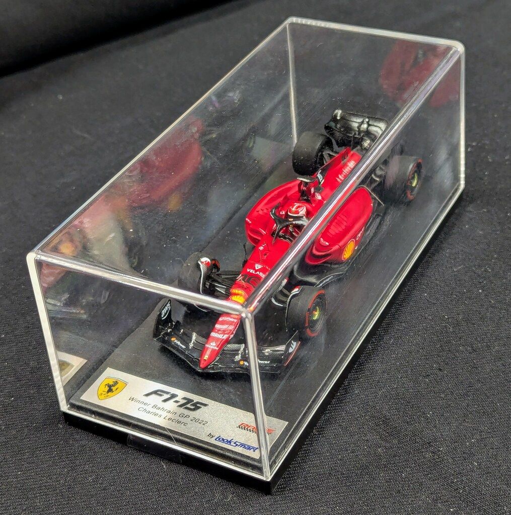 Look Smart 1|43 Ferrari F1-75 No.16 Winner Bahrain GP 2025 Charles Leclerc
