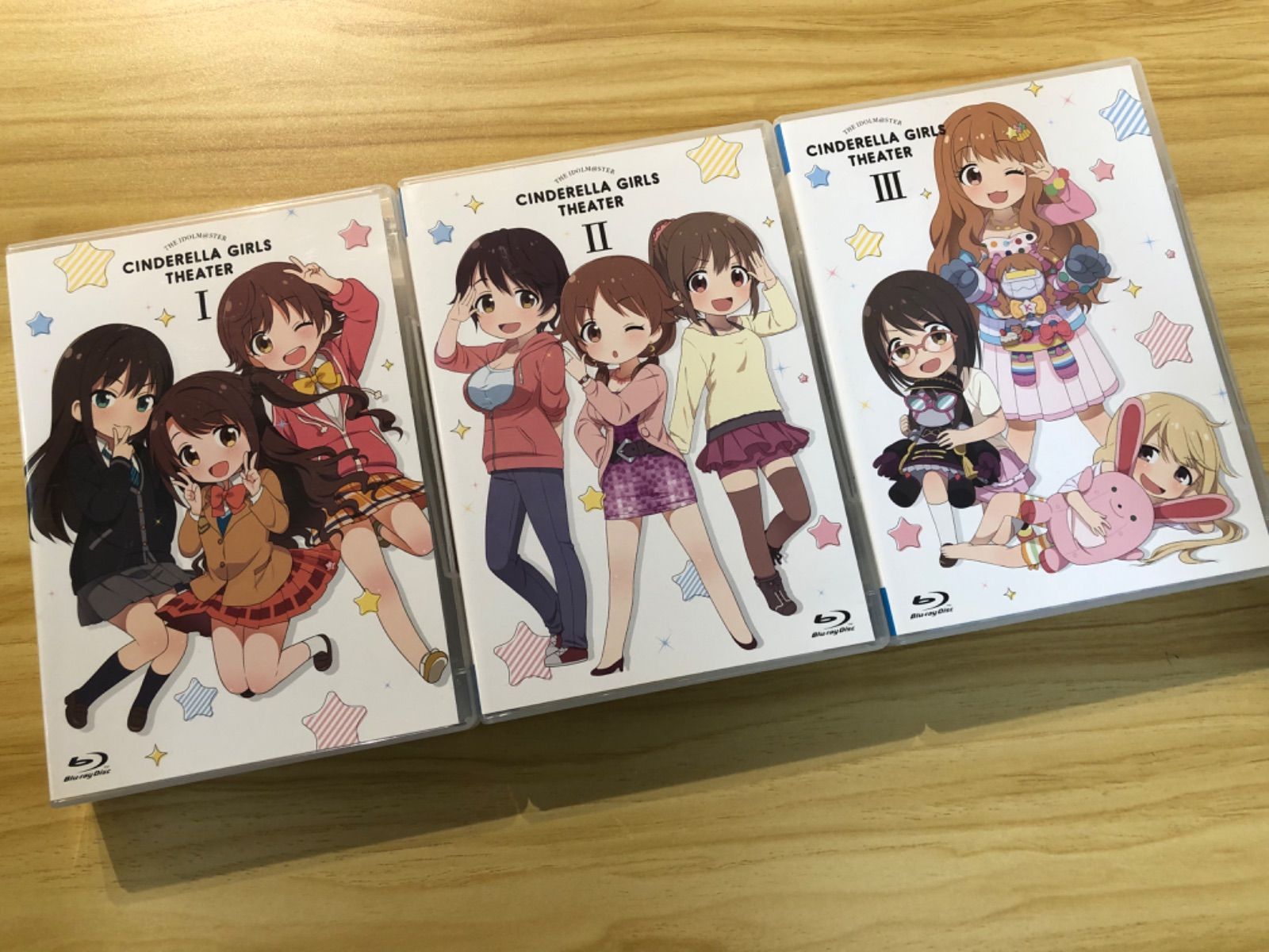 アイドルマスター シンデレラガールズ劇場 1巻〜3巻〈2枚組〉＋CD80枚セット Amazon.co.jp: アイドルマスター シンデレラガールズ劇場 第1巻