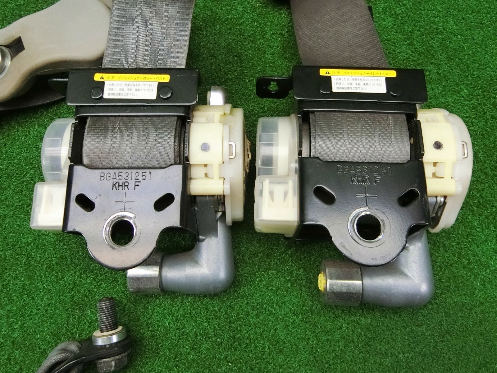 11050 三菱 ミニキャブバン U61V フロント シートベルト 左右セット キャッチ M89174T BRIGHTFACE_UK