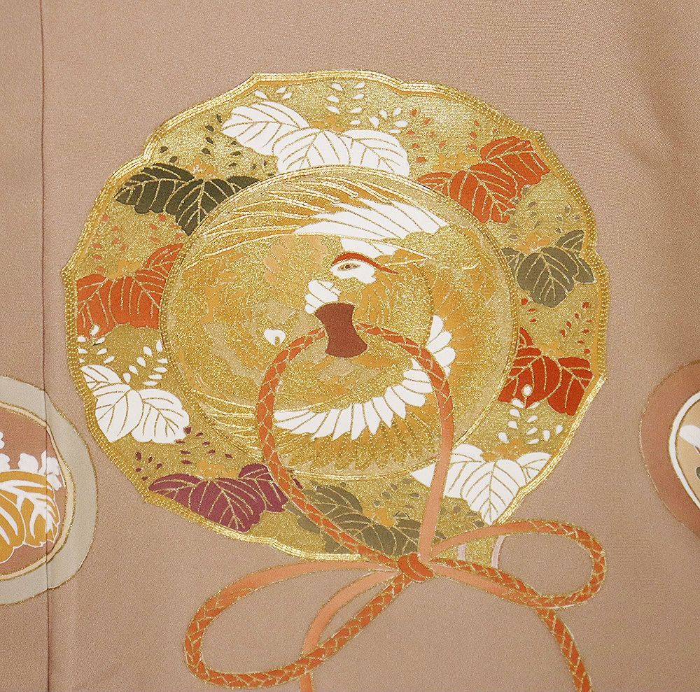 ［ 色留袖 ］正絹　薄い山吹色　黄　一つ紋　松　梅　鶴　菊　駒刺繍　金　箔 色留袖 ］正絹 薄い山吹色 黄 一つ紋 松 梅 鶴 菊 駒刺繍