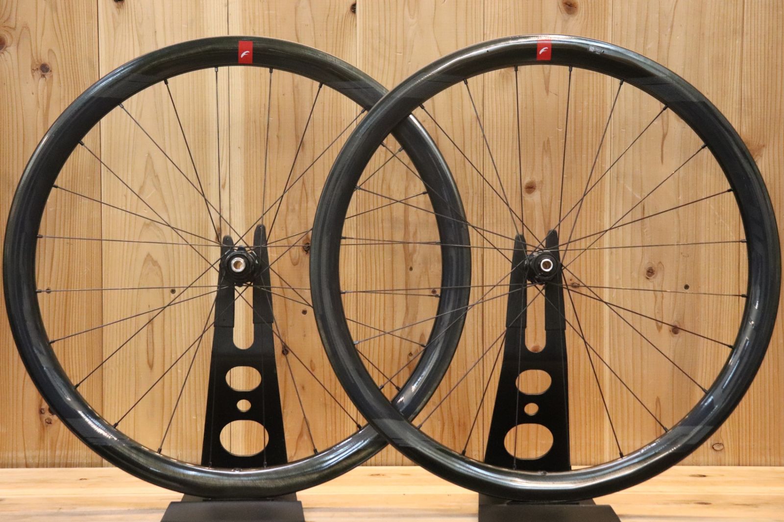 フルクラム FULCRUM ウインド40 WIND40 DB カーボン チューブレスレディ ホイールセット シマノ11S|12S 芦屋店