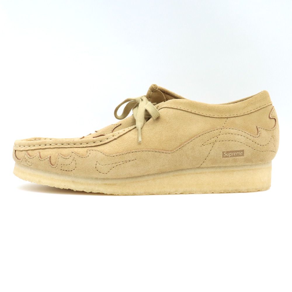 Supreme × Clarks Patent Leather Wallabee 