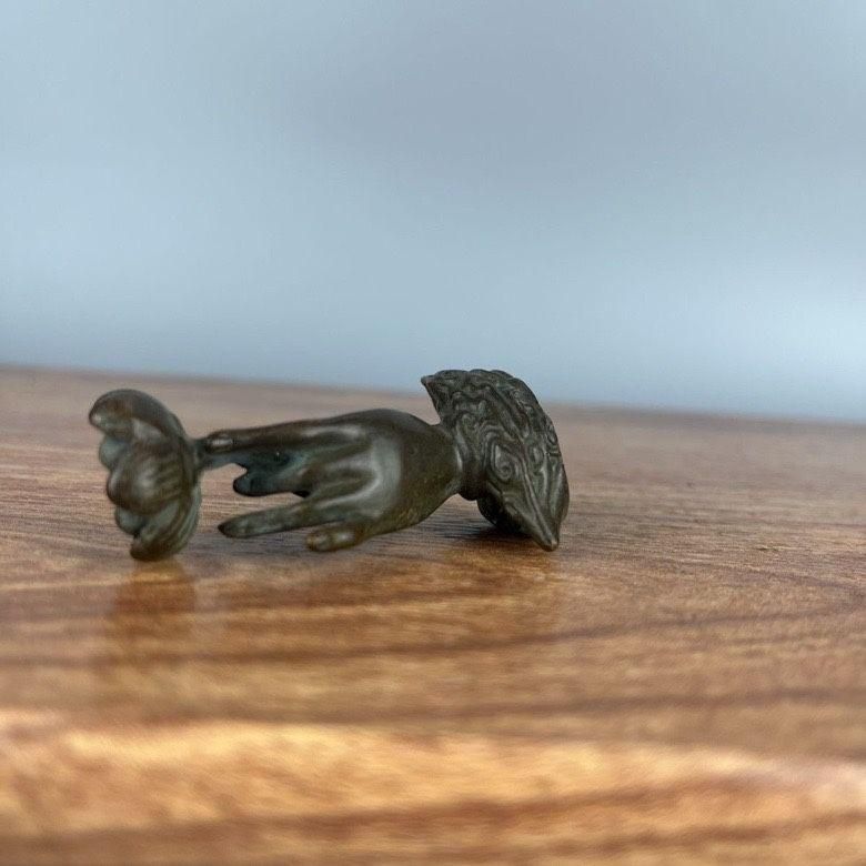 銅 細工 彩藍蓮華龍弔り式香炉 倒流香 装飾品 現代工芸品 美術品 置物 銅 細工 彩藍蓮華龍弔り式香炉 倒流香 装飾品 現代工芸品 美術品