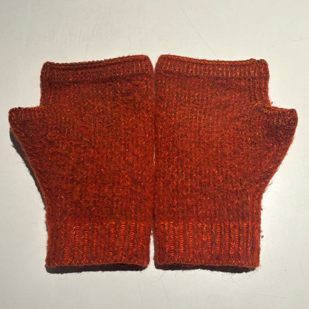 STONE ISLAND Shadow Project ストーンアイランド シャドウプロジェクト Brushed stretch wool-blend mittens フィンガーレスグローブ 手袋 7519N03A4 オレンジ 表参道A09