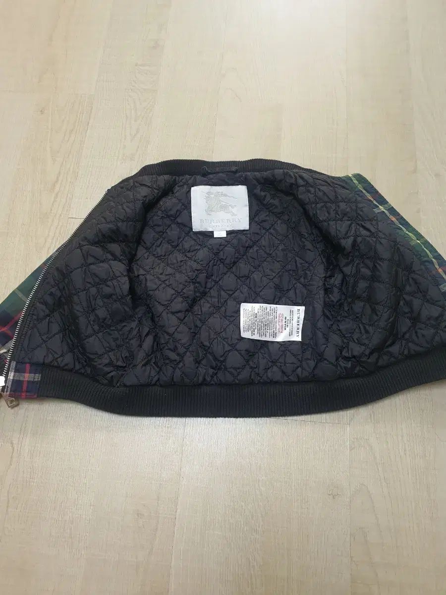 2Y Burberry Kids(バーバリーキッズ) キルト ブルゾン ベビー キルト